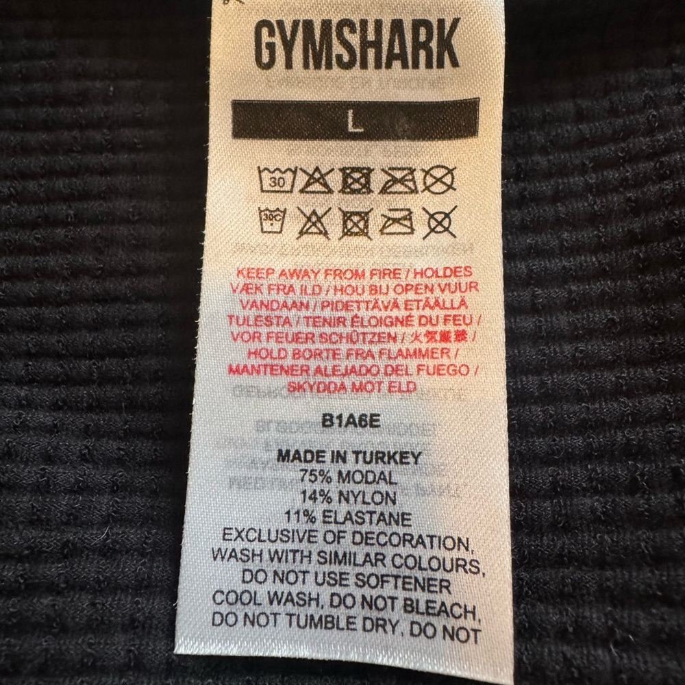 GYMSHARK Black Cropped Tank Top Size - L - Picture 4 of 5